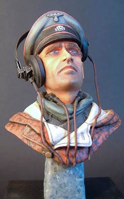 S2KB003 - SS Tank commander