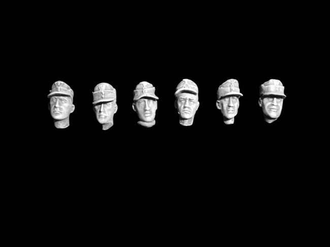 S2KF019 - German WWII head set 3. In feldmutze