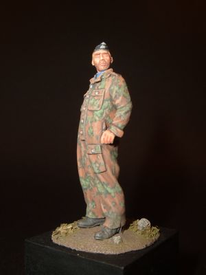 S2KW059 - German tanker in one piece cammo overalls